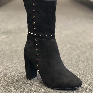 Embellished mid-calf black boots (brand new)